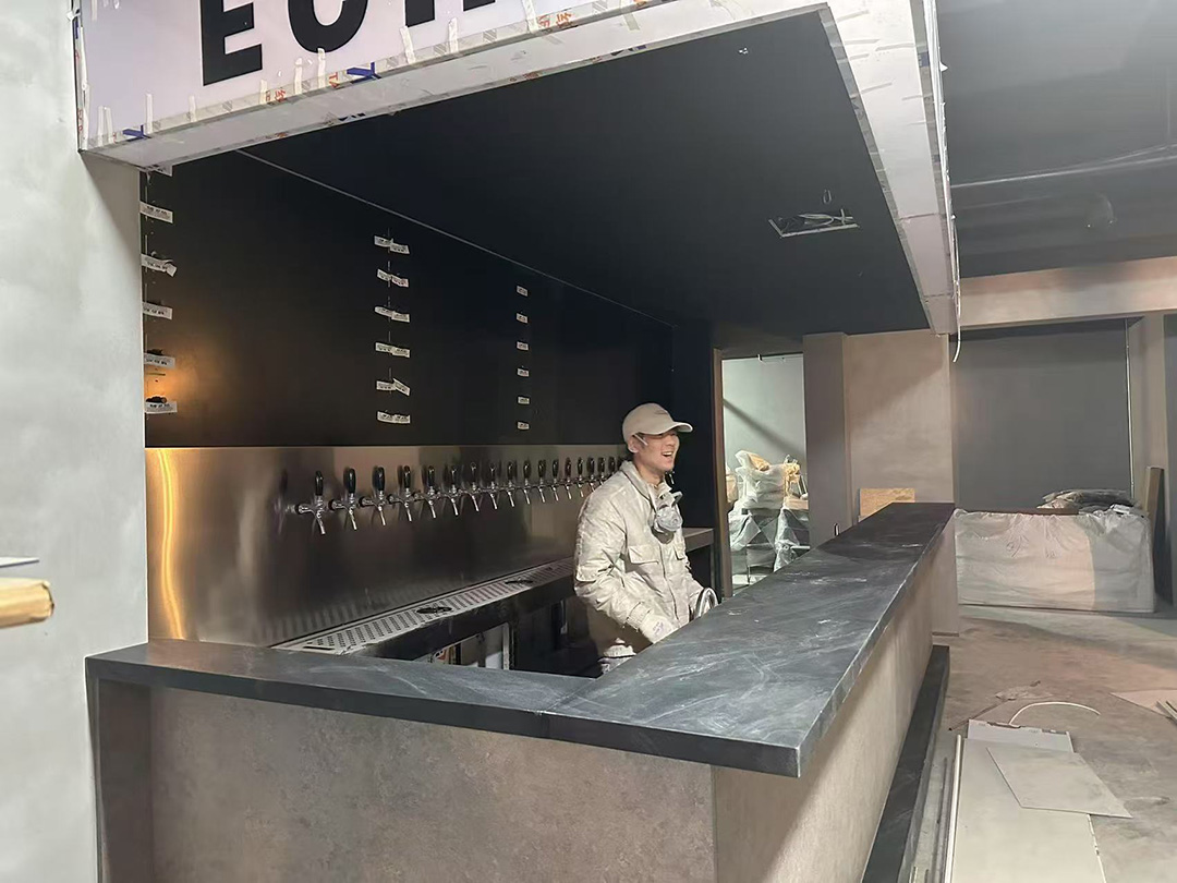 24-beer-taps,-bright-stainless-steel-1